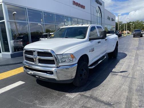 2018 RAM 3500 Tradesman Crew Cab 4x4 8' Box