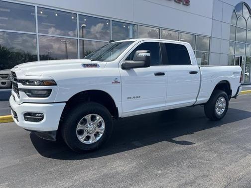 2025 RAM 2500 Big Horn Crew Cab 4x4 6'4' Box