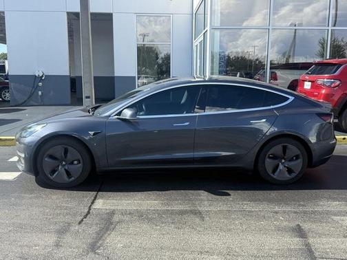 2020 Tesla Model 3 Standard Range Plus