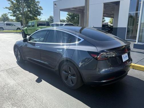 2020 Tesla Model 3 Standard Range Plus