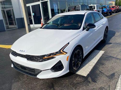 Glacial White Pearl 2023 Kia K5 GT-Line