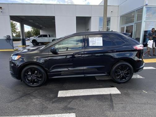 2022 Ford Edge SE