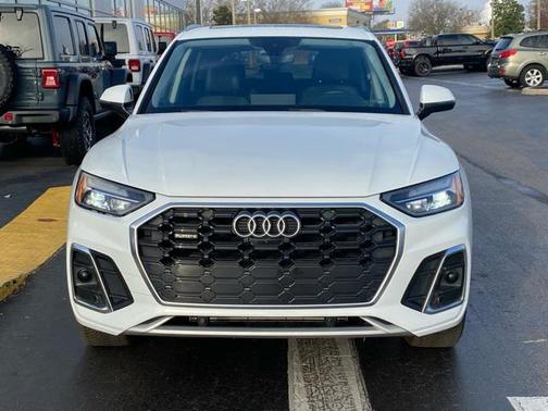 2023 Audi Q5 45 S line Premium Plus