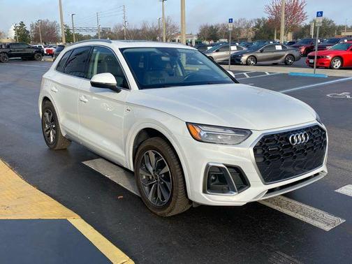 2023 Audi Q5 45 S line Premium Plus
