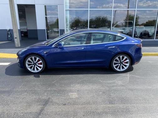 2019 Tesla Model 3 Performance