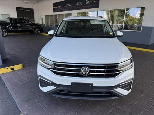 2024 Volkswagen Tiguan 2.0T SE 4MOTION