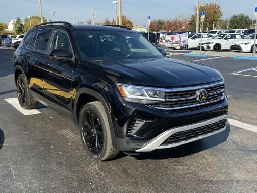 2022 Volkswagen Atlas 3.6L SE w/Technology