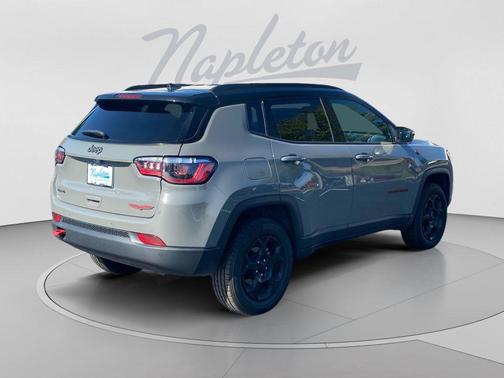 Sting-Gray Clearcoat 2024 Jeep Compass Trailhawk