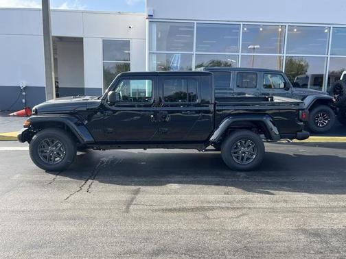 2025 Jeep Gladiator Sport S