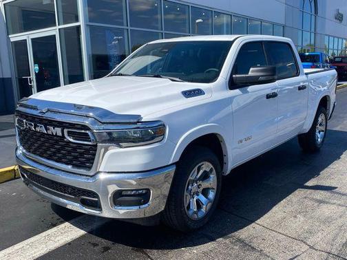 Bright White Clearcoat 2026 RAM 1500 Big Horn/Lone Star