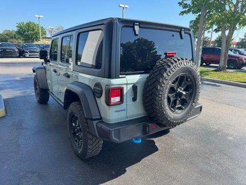 Earl Clearcoat 2023 Jeep Wrangler 4xe Willys