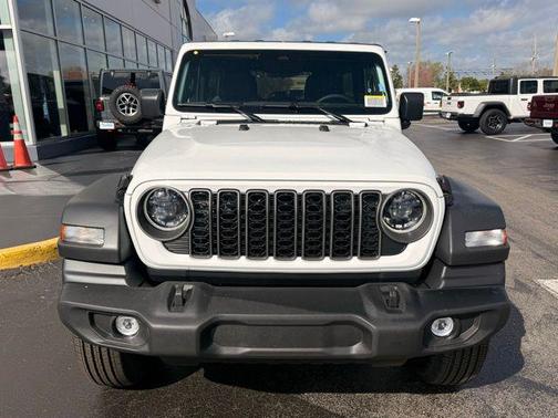 Bright White Clearcoat 2026 Jeep Wrangler Sport S