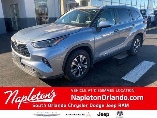 2023 Toyota Highlander XLE