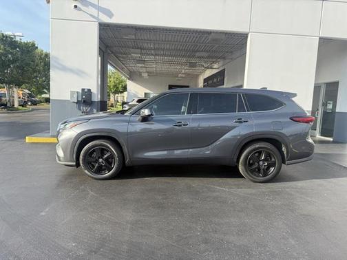 2020 Toyota Highlander L