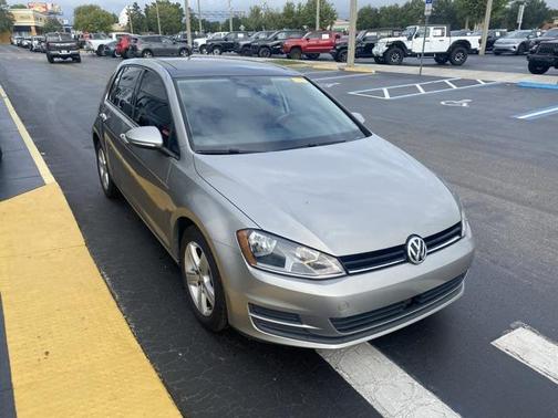 2017 Volkswagen Golf TSI Wolfsburg Edition 4-Door