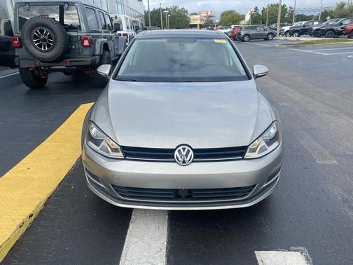 2017 Volkswagen Golf TSI Wolfsburg Edition 4-Door