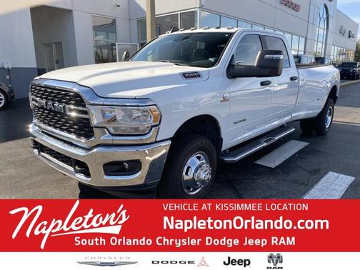 2024 RAM 3500 Big Horn Crew Cab 4x4 8' Box