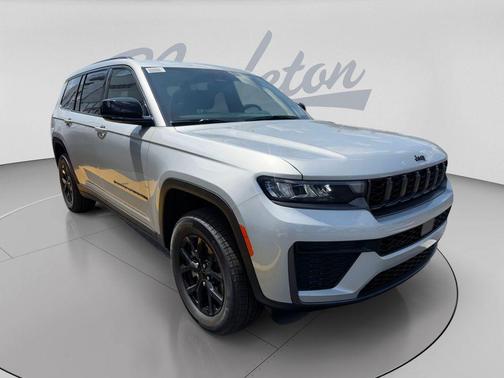 Silver Zynith 2026 Jeep Grand Cherokee L Altitude