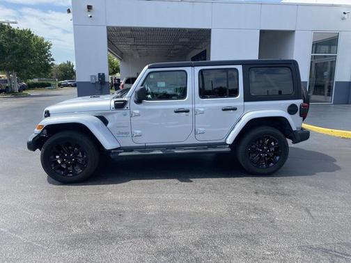 2023 Jeep Wrangler 4xe Sahara