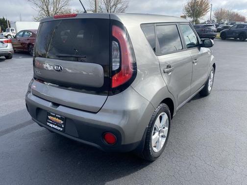 2017 Kia Soul Base