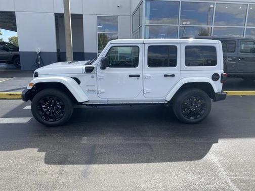 2024 Jeep Wrangler 4xe Sahara