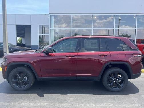 2025 Jeep Grand Cherokee Altitude