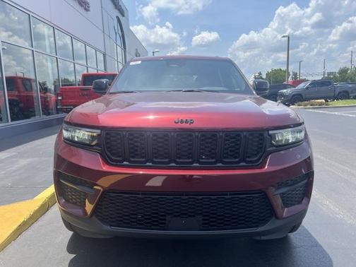 2025 Jeep Grand Cherokee Altitude