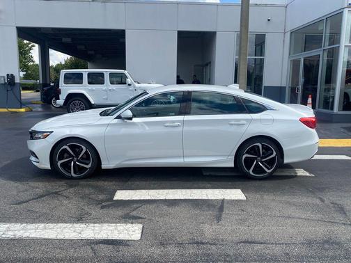 Platinum White Pearl 2019 Honda Accord Sport