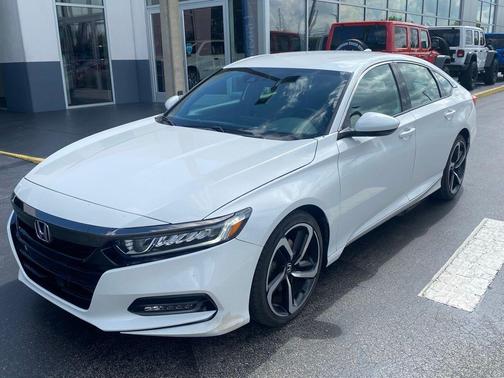 Platinum White Pearl 2019 Honda Accord Sport