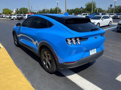 2022 Ford Mustang Mach-E Select