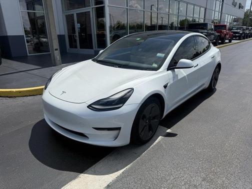 2021 Tesla Model 3 Standard Range Plus