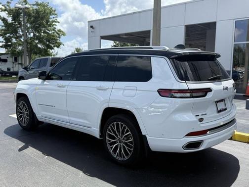 2021 Jeep Grand Cherokee L Summit Reserve