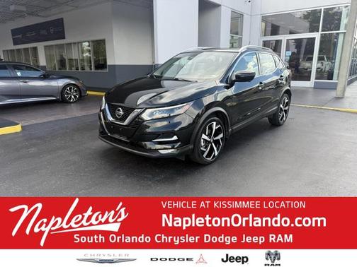 2022 Nissan Rogue Sport SL