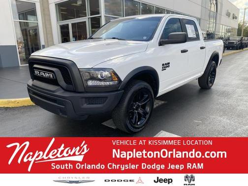 2024 RAM 1500 Classic Warlock Crew Cab 4x4 5'7' Box