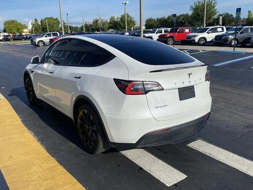 2021 Tesla Model Y Long Range Dual Motor All-Wheel Drive