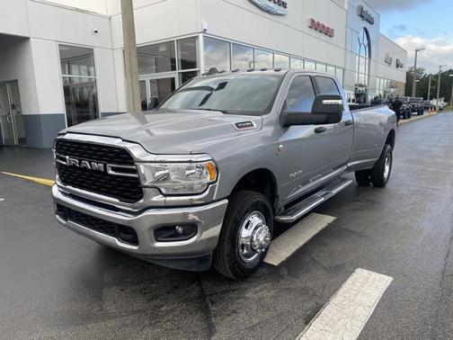 2024 RAM 3500 Big Horn Crew Cab 4x4 8' Box