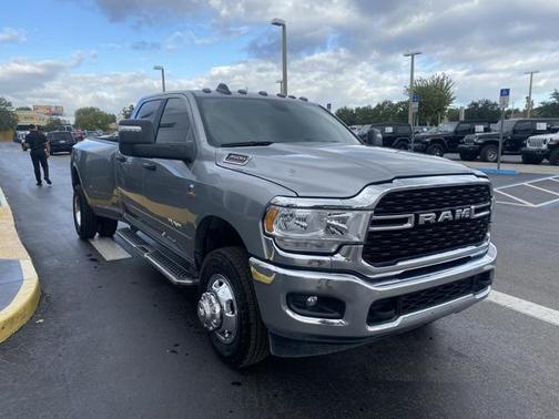 2024 RAM 3500 Big Horn Crew Cab 4x4 8' Box