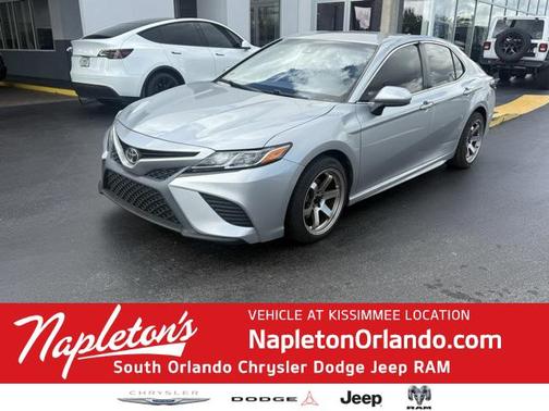 2020 Toyota Camry SE
