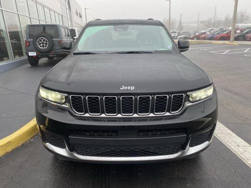 2022 Jeep Grand Cherokee L Laredo