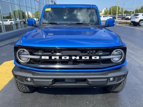 2023 Ford Bronco Outer Banks