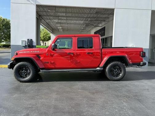 2025 Jeep Gladiator High Tide