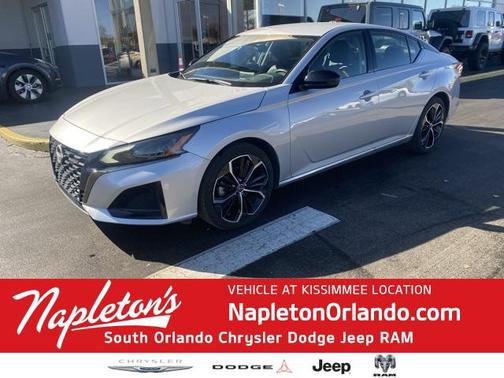 2025 Nissan Altima SR FWD