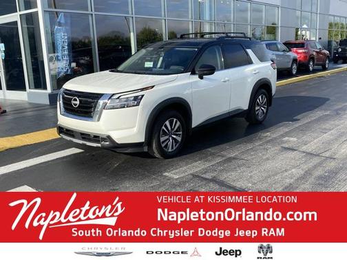2024 Nissan Pathfinder SL FWD