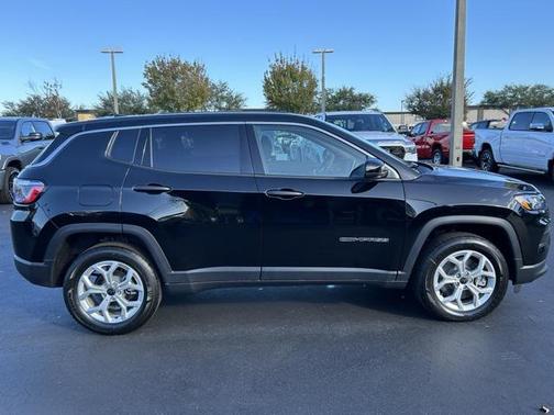 2025 Jeep Compass Sport