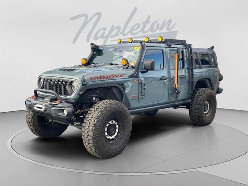 Anvil Clear Coat 2024 Jeep Gladiator Mojave X