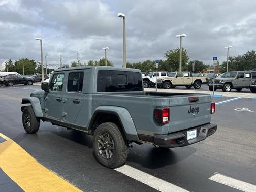 2025 Jeep Gladiator Sport S