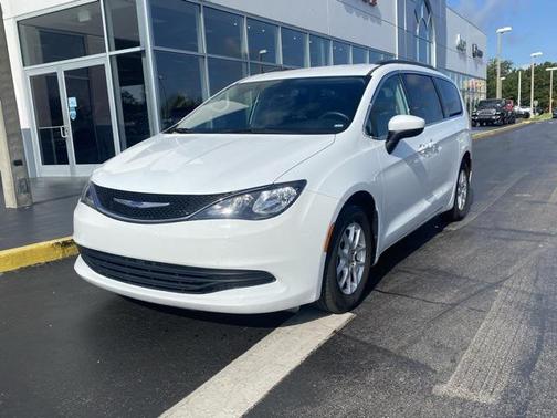 2020 Chrysler Voyager LXI