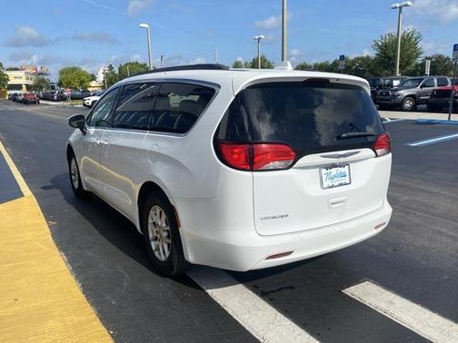 2020 Chrysler Voyager LXI