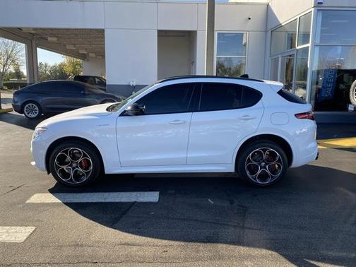 2022 Alfa Romeo Stelvio Ti