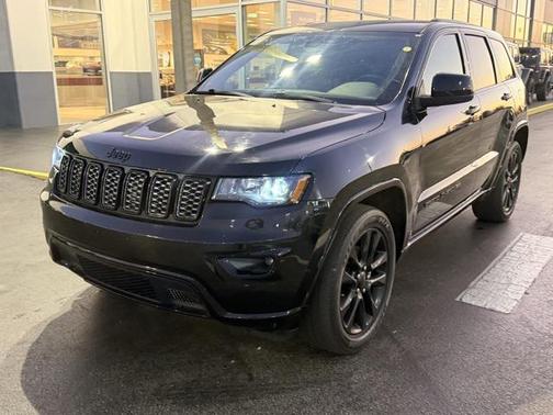 2020 Jeep Grand Cherokee Altitude